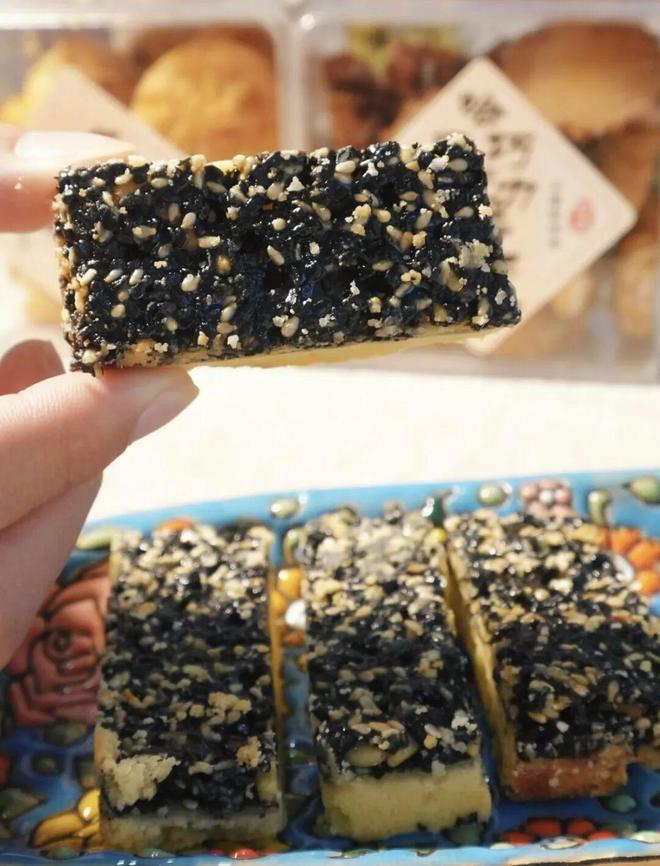 ”甜品为什么让这么多年轻人上了头？PG麻将胡了免费模拟器一碗“老干部(图9)